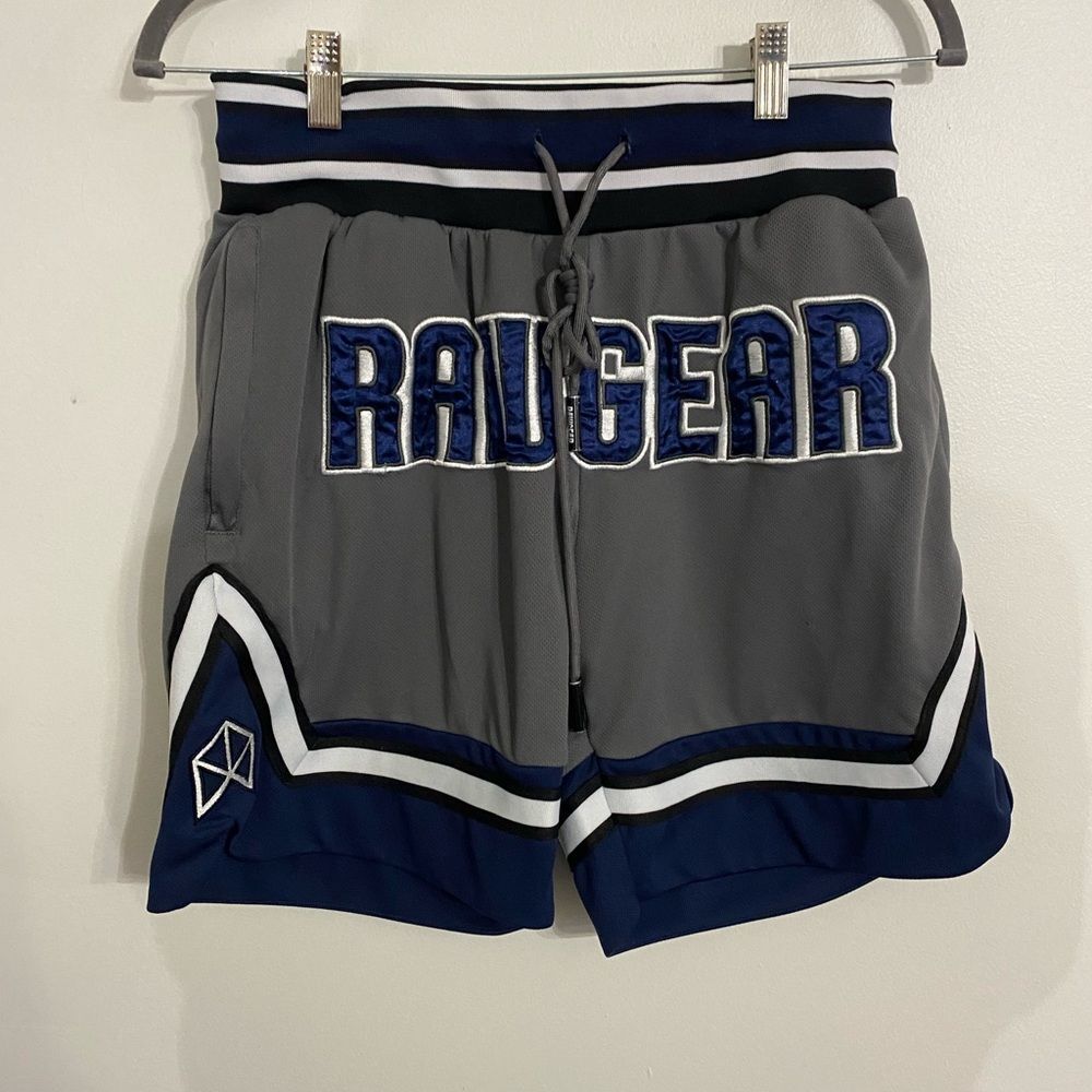Men’s Rawgear Front Embroidery Boxing/Basketball Shorts Size Small